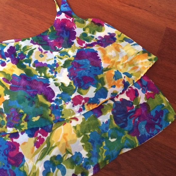 Spring Floral Tank - Picture 2 of 2