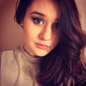 Meet your Posher, Teslin