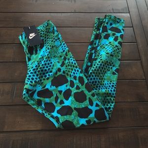 Nike ankle pant