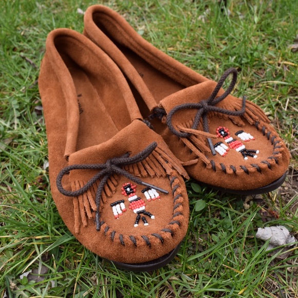 NEVER WORN Minnetonka moccasins!
