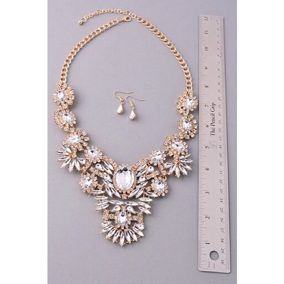 💥1 DAY SALE💥 Sexy Statement Necklace - Picture 2 of 3