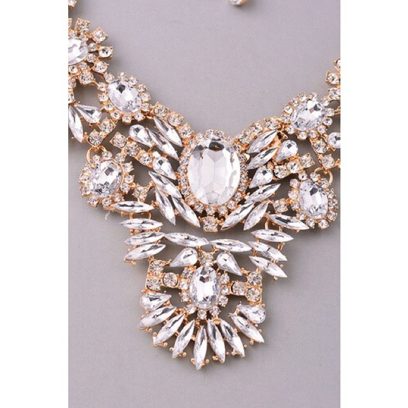 💥1 DAY SALE💥 Sexy Statement Necklace - Picture 3 of 3