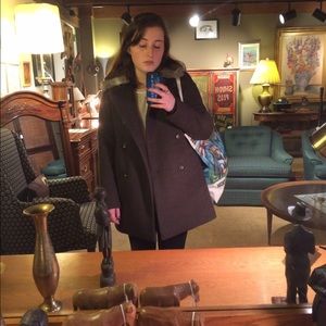 Meet your Posher, Amelia