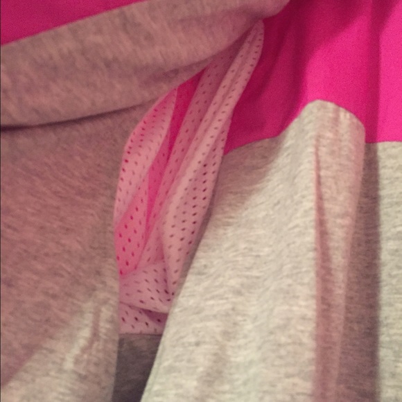 HOLD-NWOT Pink Aerie Fit Warm-Up Jacket - Picture 3 of 4