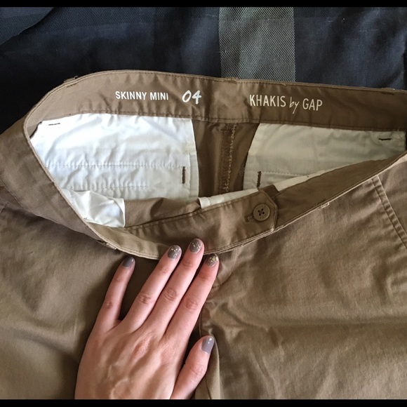 Gap Skinni Mini Khakis size 4