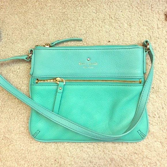 kate spade Handbags - Kate Spade Crossbody bag