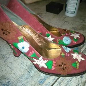 Dolce & Gabbana suede pumps $1250