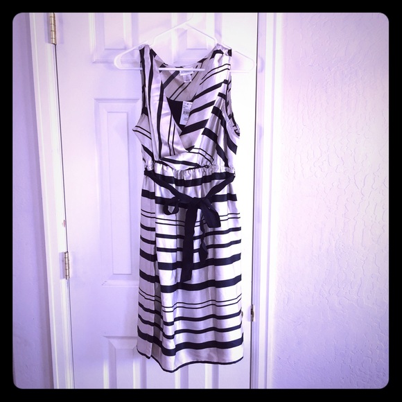 SOLD!!!!!🆕🎉Motherhood maturity dress🆕🎉