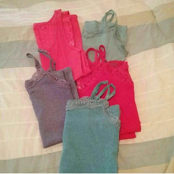 Bundle of like new cami's