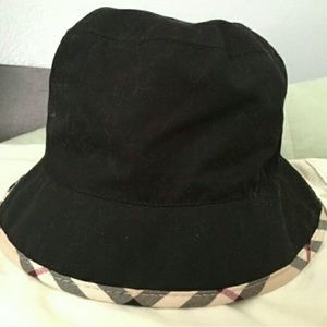 Burberry hat