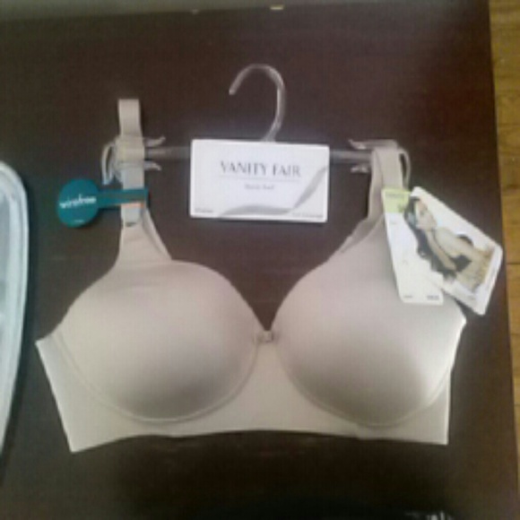 Nwt 34B wirefree beige bra new unused