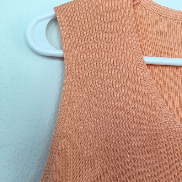 St. John Knit Shell - Picture 2 of 3