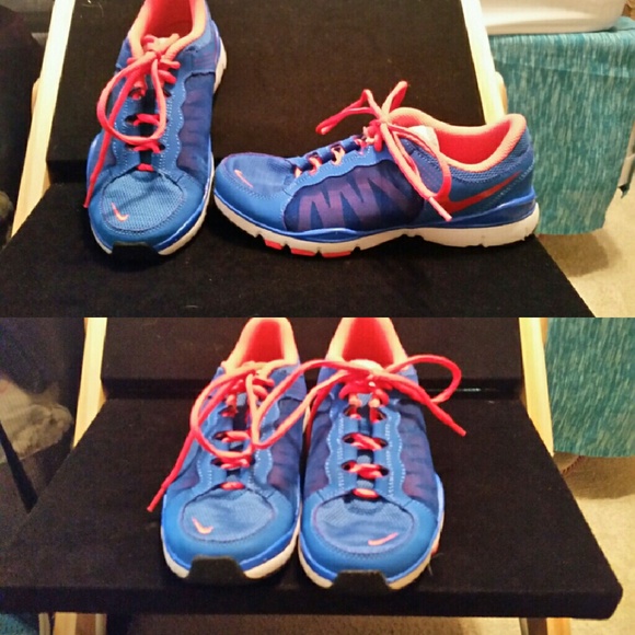 Nike shoes.
