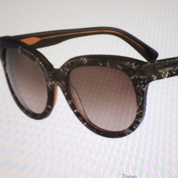 🍃💕NIB Valentino Mauve Pearl Lace Cateye Sunnies - Picture 2 of 9