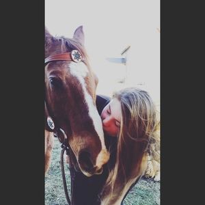 Meet your Posher, Karli