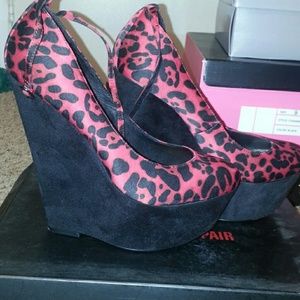 Red and black animal print wedge