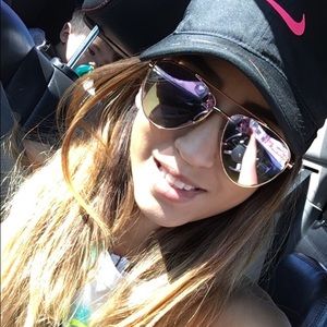 Meet your Posher, Geneice