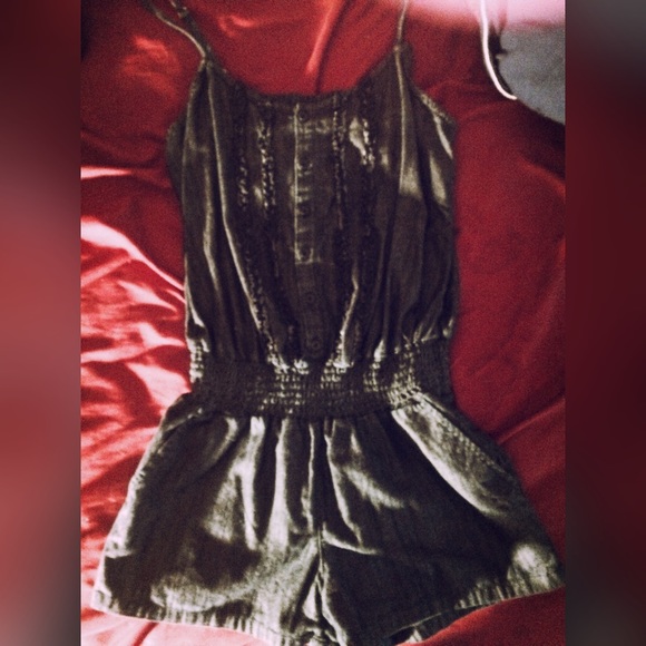 🌷rompers🌷 - Picture 2 of 4
