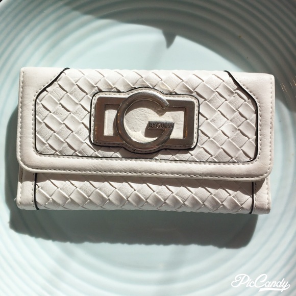 G by GUESS White Wallet
