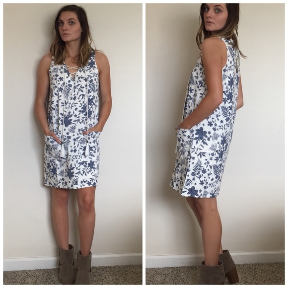 Lola • Lace Up Tunic Dress - Picture 2 of 3