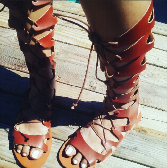 Shoes - 🌸🍹🌴Trendy Knee high gladiator Sandals