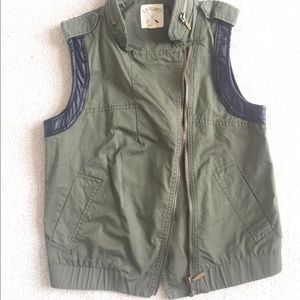 LA Hearts army green vests