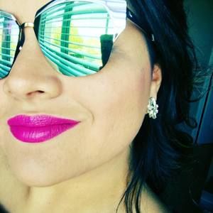 Meet your Posher, Andrea