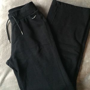 Size small Nike sweats 79% cotton