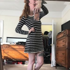 25% OFF BUNDLES BDG Stripped sweater dress