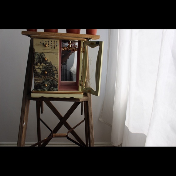 Jewelry box - Picture 2 of 4