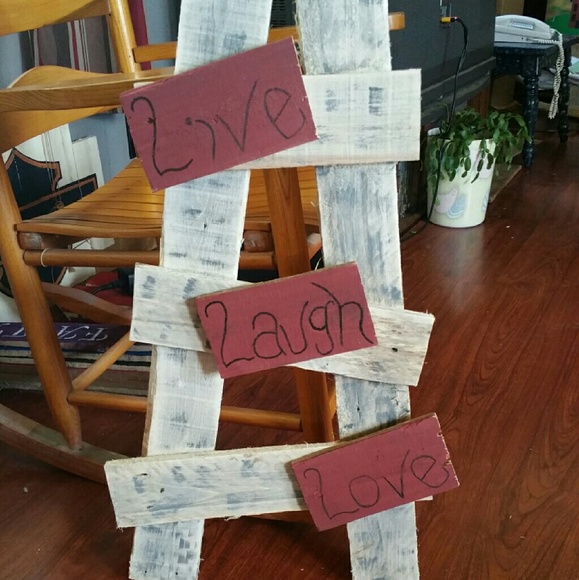 Primitive - Picture 2 of 2