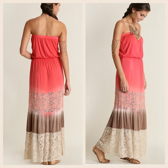 🌸WEEKEND SALE🌸 Lace Maxi Dress Large - Picture 2 of 3