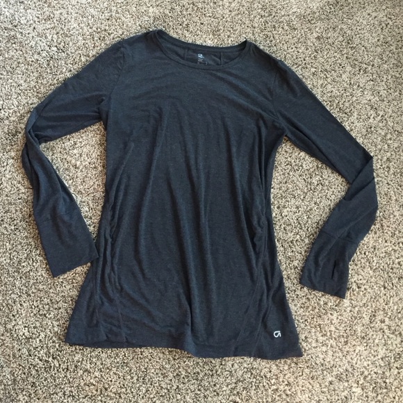 Gap fit Maternity Top
