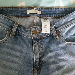 LEVIS STRAUSS 537