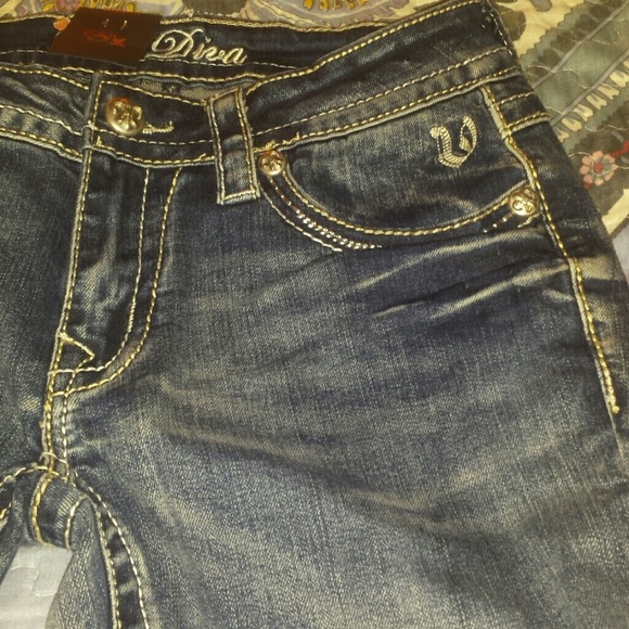 25$ - Picture 2 of 3