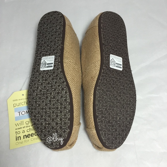 ❌SOLD❌TOMS BURLAP SLIP ON FLATS – 7 - Picture 3 of 4