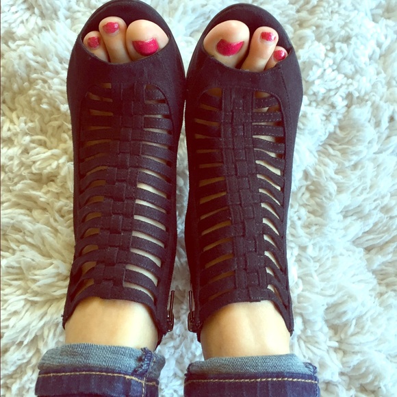 Shoes - Cute heels
