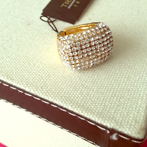 🎉Sale🎉Bling it Ring- Gold