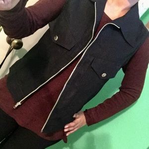 Casual black vest