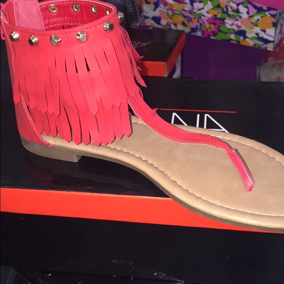 Red fringe sandal