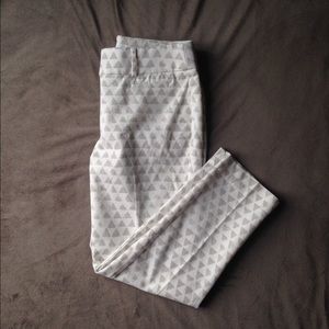 New! Spring capris!
