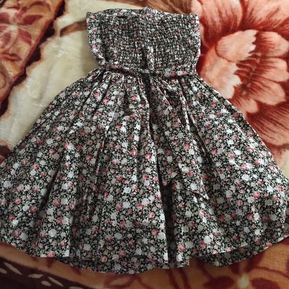 Dress - Picture 2 of 3