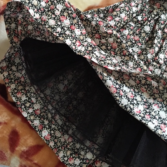 Dress - Picture 3 of 3