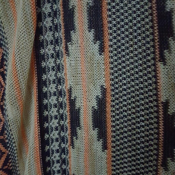 Lightweight sweater vest - Picture 2 of 2