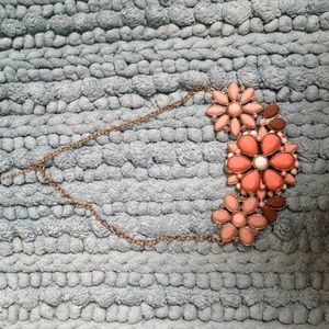 Darling statement necklace!