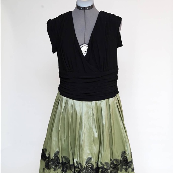 Brand New S.L. Fashions Dress in size 14W