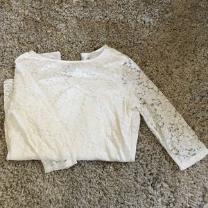 NWOT-NYC Cream lace top w/ 3/4 sleeves