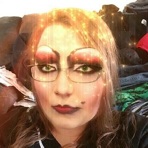 Meet your Posher, Kaitlyn