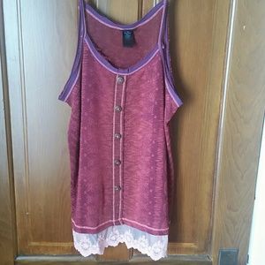 Maroon tank