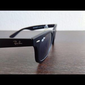 Raybans Wayfarer Matte black